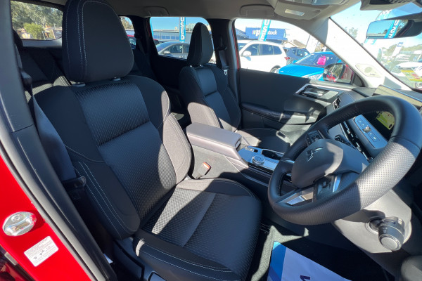 2025 Mitsubishi Outlander ZM LS SUV Image 11