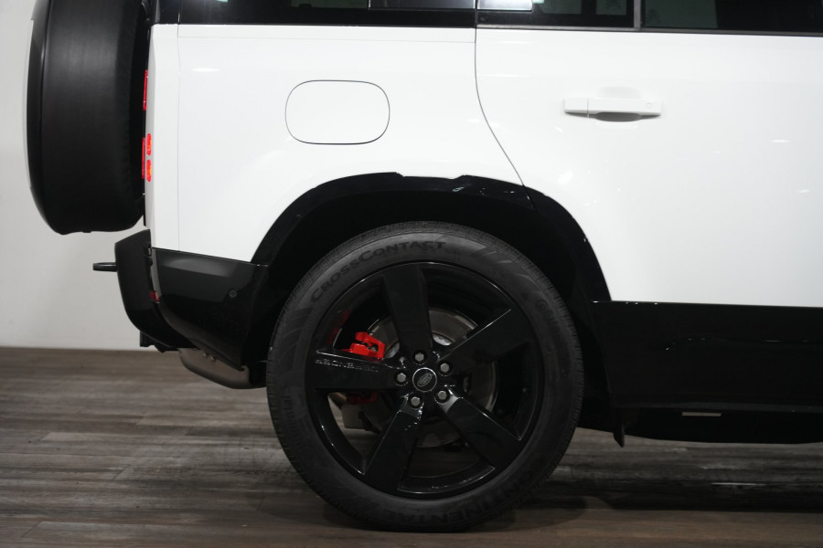 2025 Land Rover Defender L663 110 D350 X-Dynamic HSE SUV Image 6