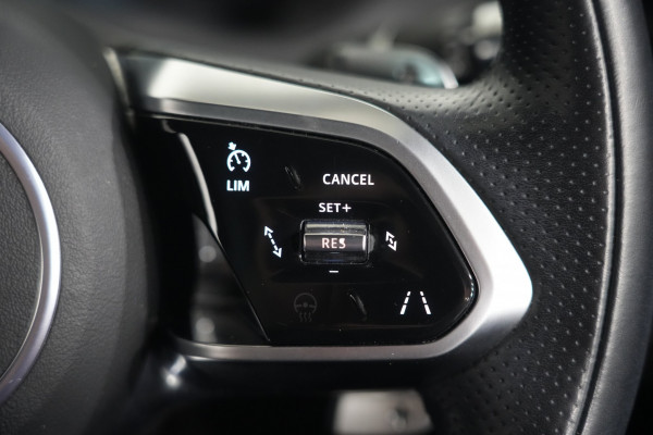 2021 Jaguar E-PACE P250 R-Dynamic S SUV Image 26