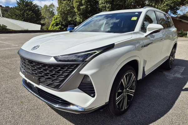 2025 MG QS IS31 Essence SUV Image 7