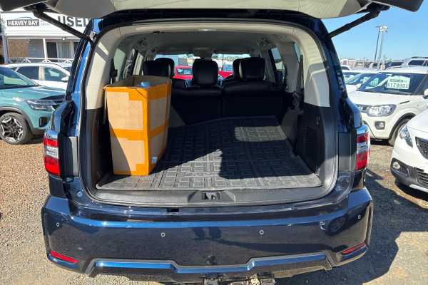 2022 Nissan Patrol Y62 Ti SUV Image 11