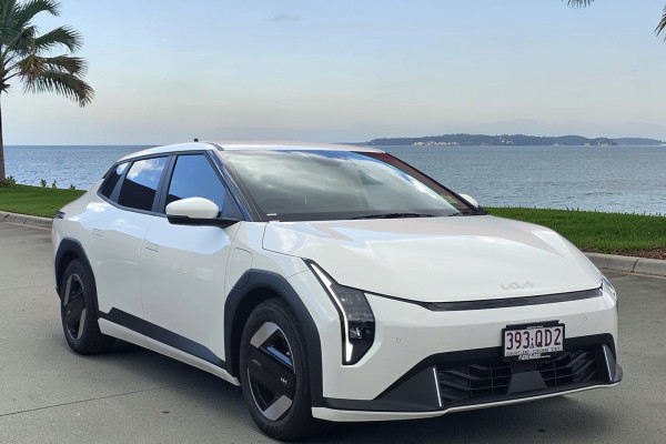 2026 Kia EV4  Air Standard Range Sedan