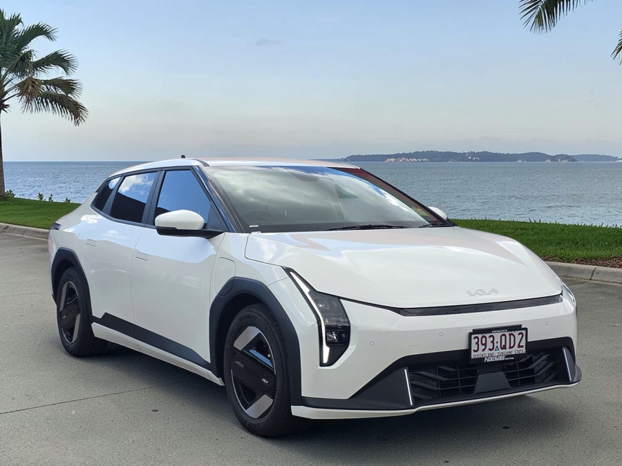 2026 Kia EV4  Air Standard Range Sedan Image 1