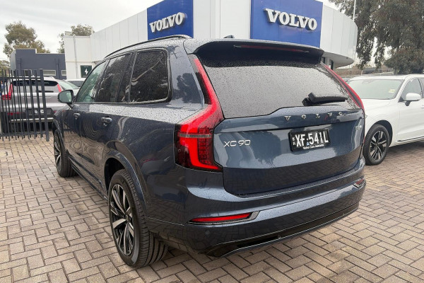 2025 MY26 Volvo XC90 L Series Plus T8 Plug-in Hybrid Dark SUV Image 7
