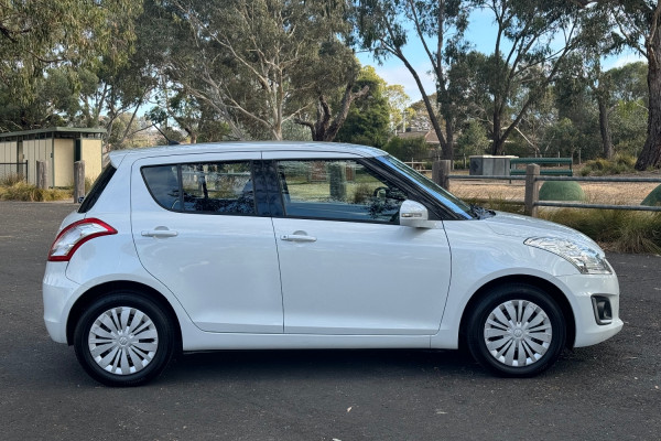 2015 Suzuki Swift FZ GL Navigator Hatch Image 5