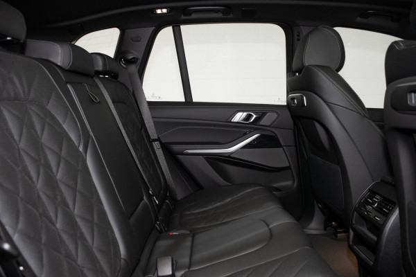 2025 BMW X5 G05 LCI xDrive40i M Sport SUV image 10