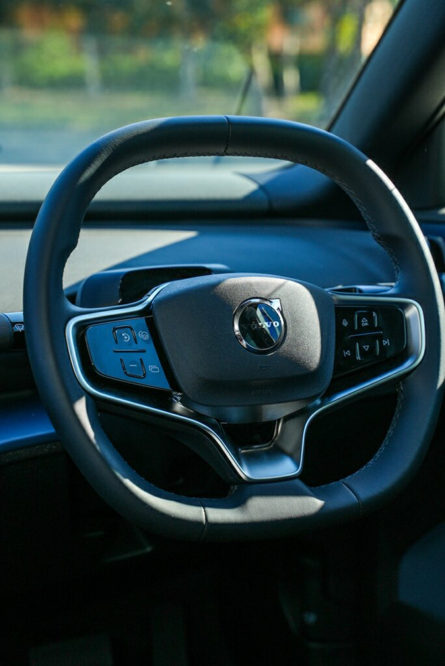 2024 MY25 Volvo EX30  Single Motor Extended Range Plus SUV Image 21
