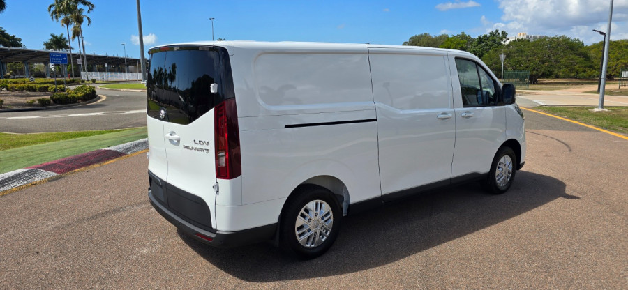 2026 LDV Deliver 7   Van Image 9