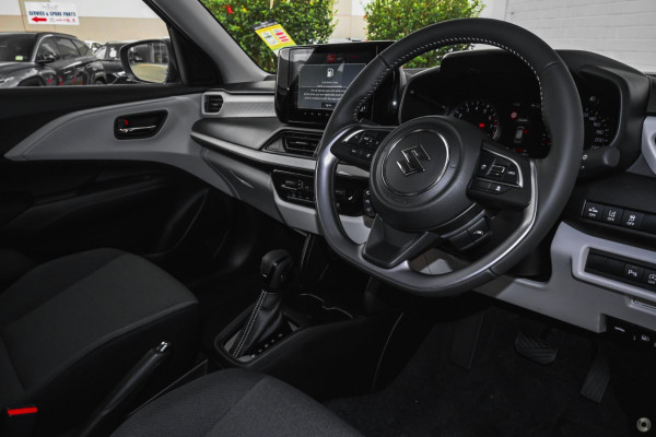 2026 Suzuki Swift UZ Hybrid Plus Hatch Image 6