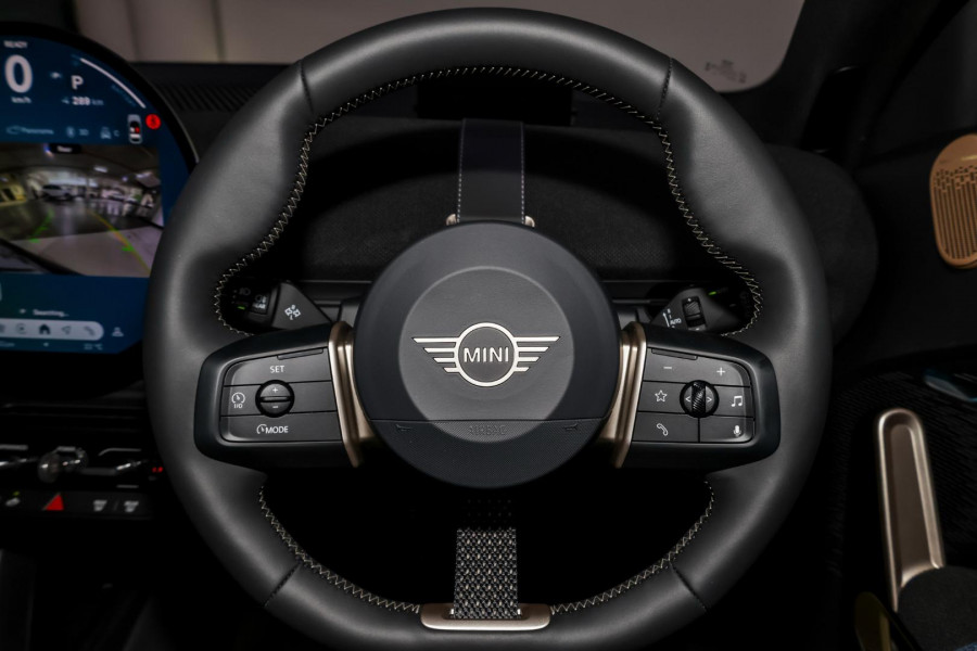 2026 MINI Aceman J05 SE Favoured Hatch
