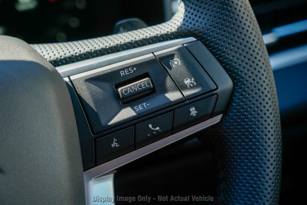 2025 Mitsubishi Outlander ZM LS SUV Image 9