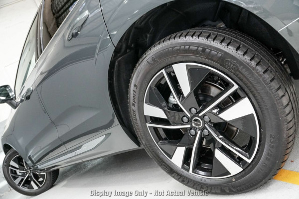 2026 Volvo XC60 UZ Plus B5 Bright SUV Image 4