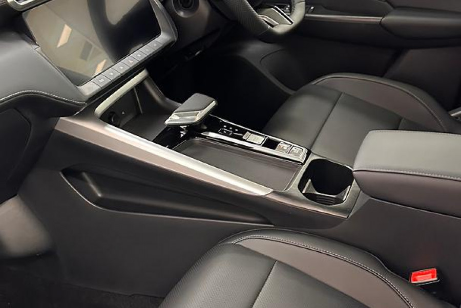 2024 MY24.5 MG ZS ZS32 Essence Hybrid+ SUV Image 8