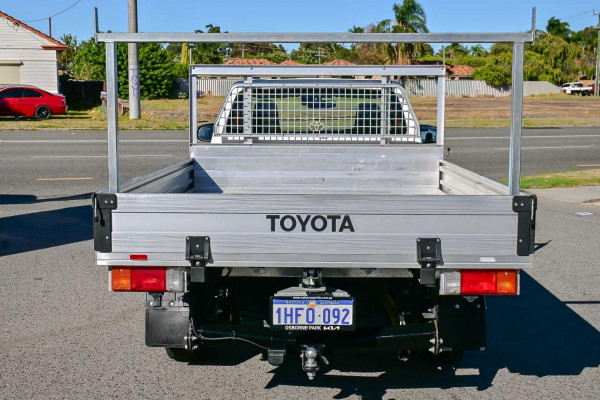 2021 Toyota HiLux Workmate Cab Chassis Image 5