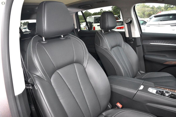 2025 MG QS IS31 Essence SUV Image 6