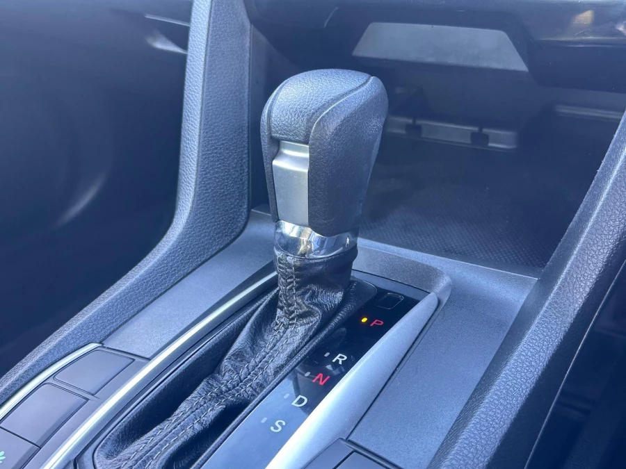 2016 Honda Civic 10th Gen VTi-L Sedan Image 26
