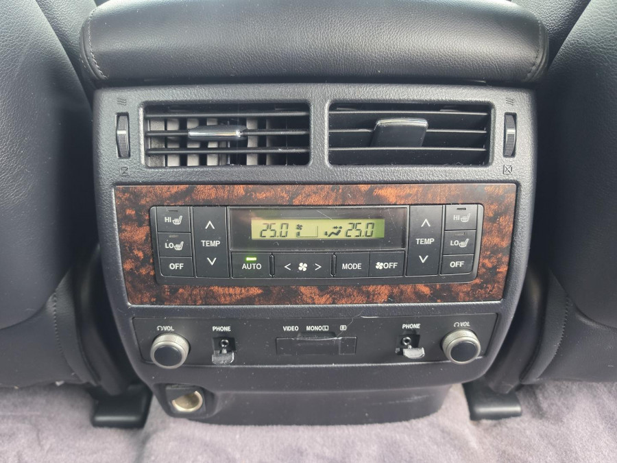 2012 MY10 Toyota LandCruiser VDJ200R Sahara SUV Image 16