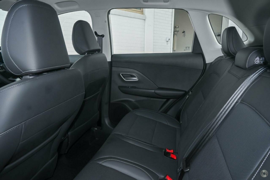 2025 MG ZS ZS32 Essence Turbo SUV Image 8