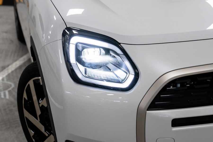 2026 MINI Countryman U25 SE Favoured SUV