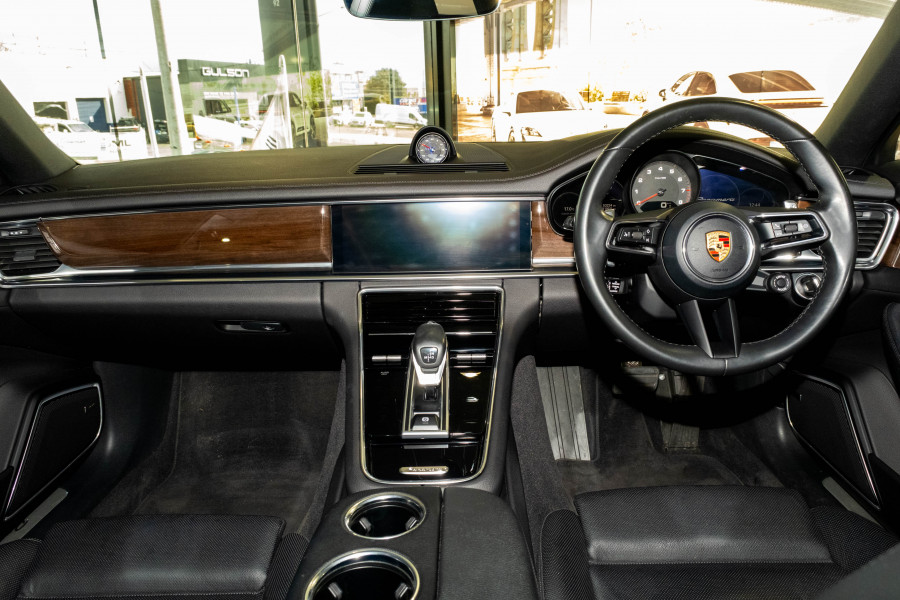 2021 MY22 Porsche Panamera 971 Sedan