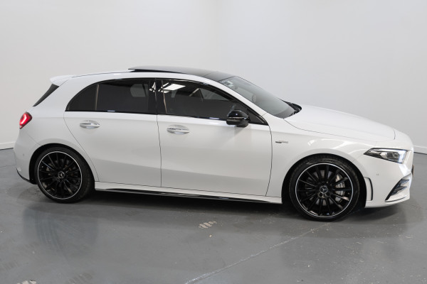 2022 Mercedes-Benz A-Class 4matic Hatch image 7