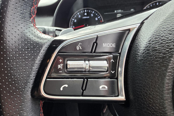 2020 Kia Cerato BD GT Hatch Image 25