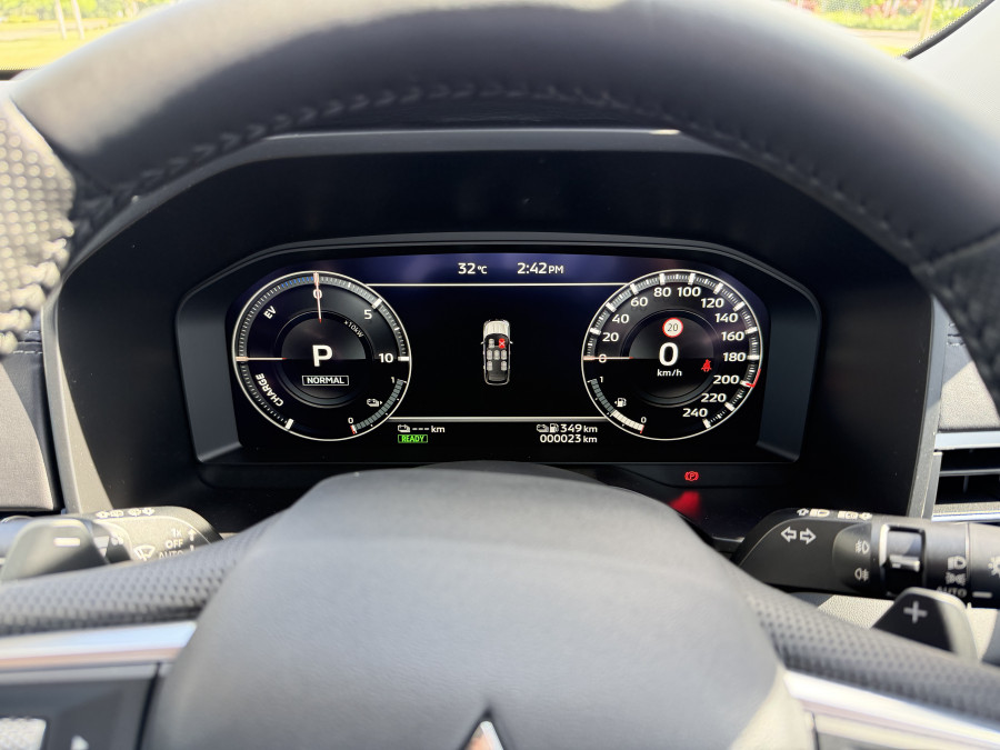 2025 MY24 Mitsubishi Outlander ZM PHEV Exceed SUV Image 13