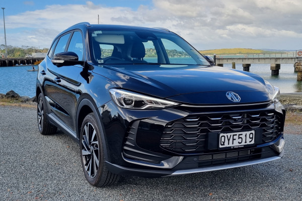 2024 MG ZS Essence 1.5P/Hybrid SUV