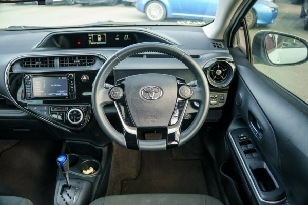 2020 Toyota Prius C NHP10R Hatch Image 10