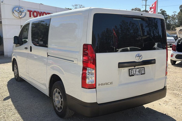 2020 Toyota HiAce GDH300R  Van Image 7