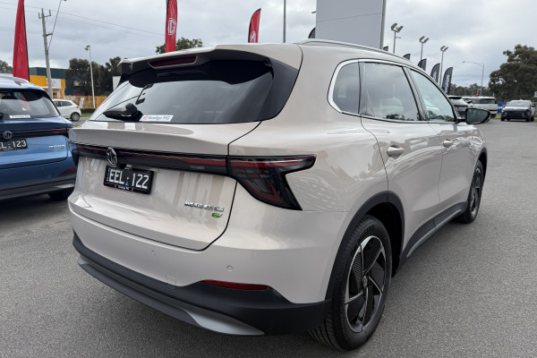 2025 MG MGS5 EV ZS3EM Essence 49 SUV Image 3