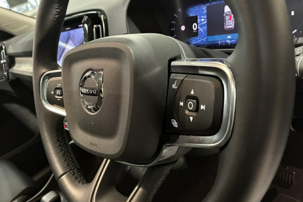 2025 Volvo XC40 XZ Plus B4 SUV Image 13
