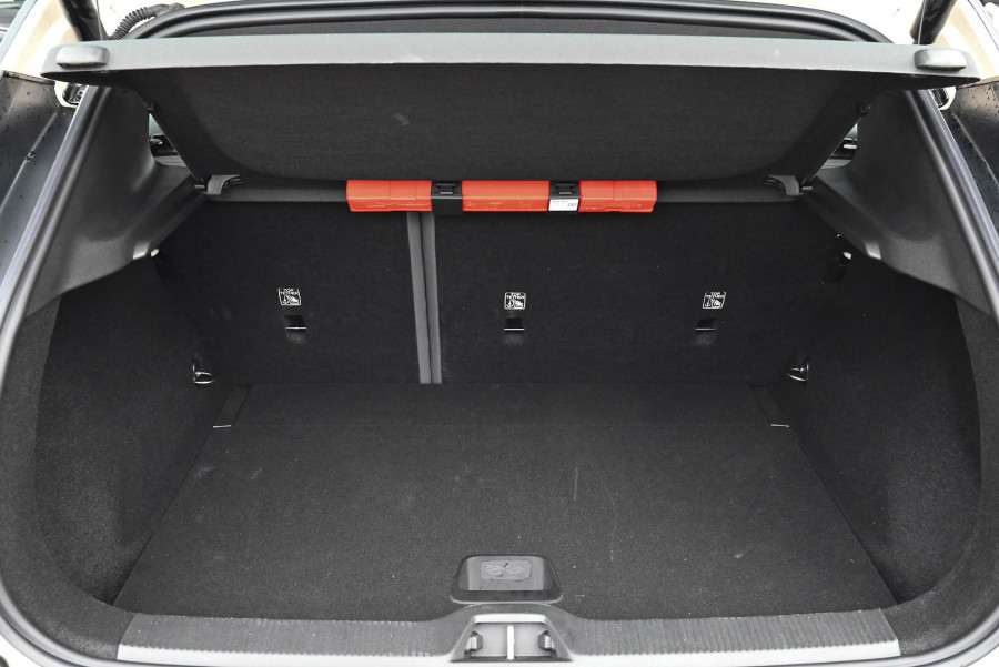 2026 Volvo EX30  Single Motor Extended Range Plus SUV Image 11