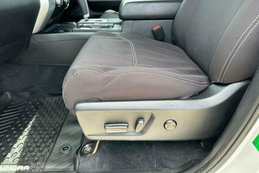 2021 Toyota Tundra - IMPORT Cab Chassis Image 17