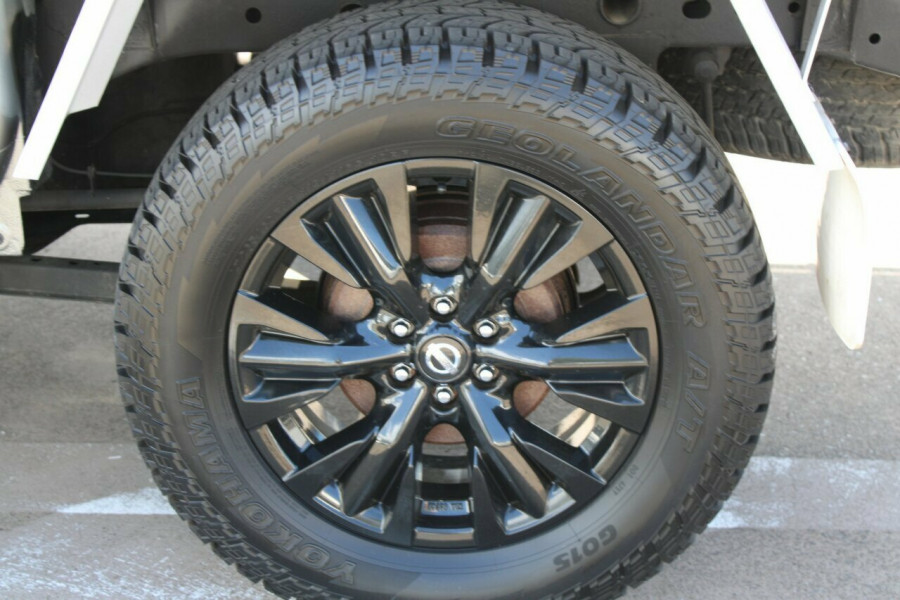 2018 Nissan Navara D23 Series 3 ST-X King Cab Pickup Image 14