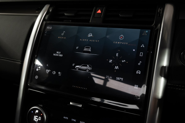 2026 Land Rover Discovery Series 5 D350 Dynamic SE SUV image 19