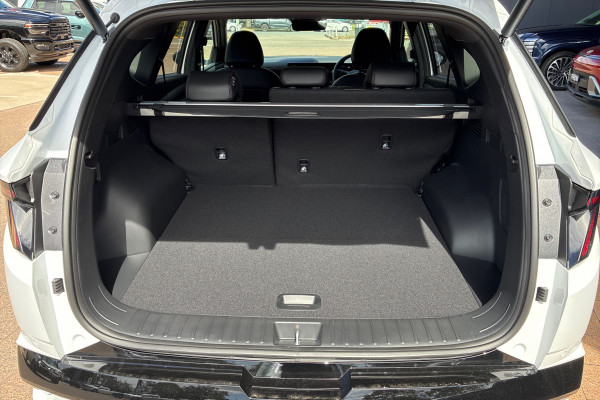 2026 Hyundai Tucson NX4.V4 Hybrid Premium N Line SUV Image 13