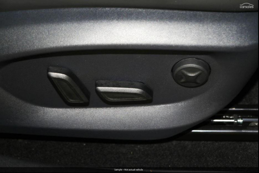 2025 MG HS AS33 Essence SUV Image 10