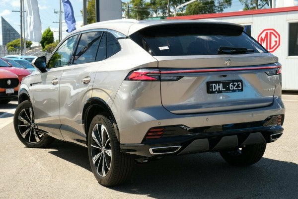 2024 MY24.5 MG HS AS33 Essence SUV Image 3