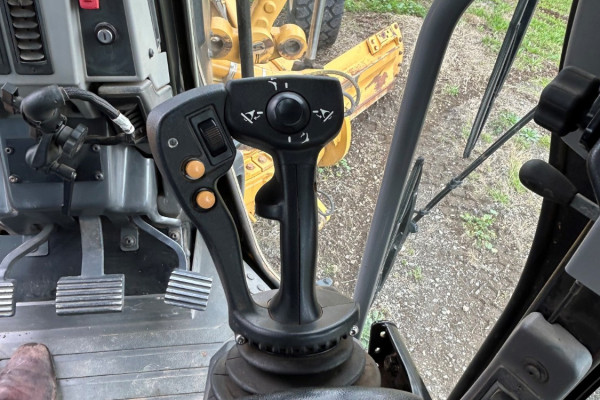 2021 Caterpillar  140M Grader Graders Image 15