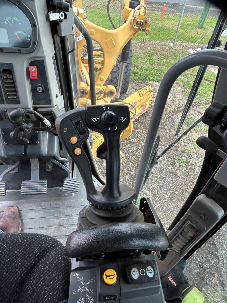 2021 Caterpillar  140M Grader Graders Image 15