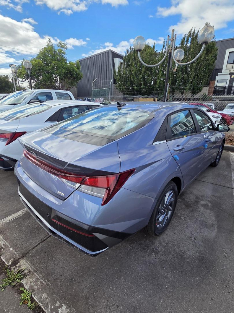 2026 Hyundai i30 CN7.V4 Hybrid Sedan Image 6