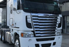Freightliner Argosy 101