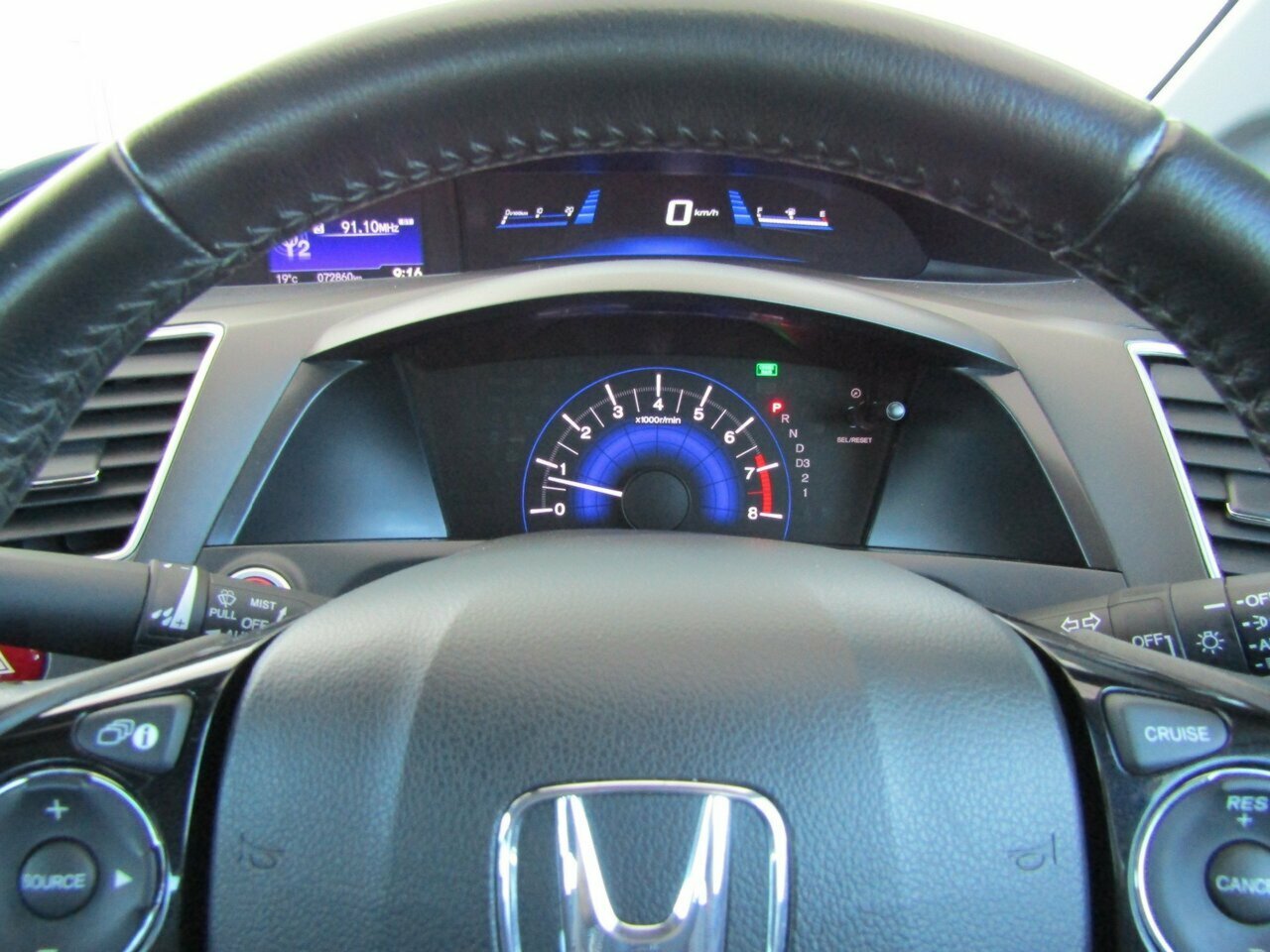 2015 Honda Civic 9th Gen Series II VTi-L Sedan Image 10