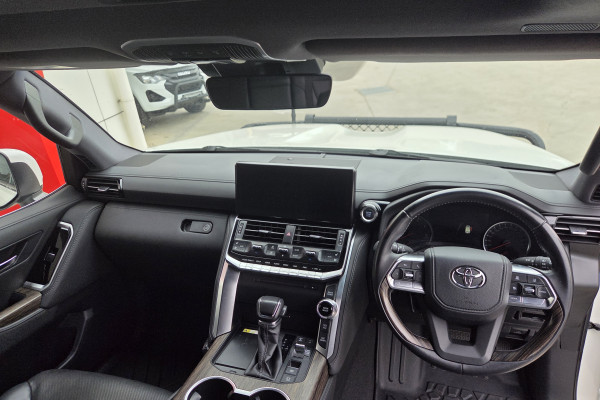 2024 Toyota LandCruiser FJA300R VX SUV Image 16
