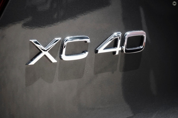 2025 MY26 Volvo XC40 XZ Ultra B4 Bright SUV Image 7