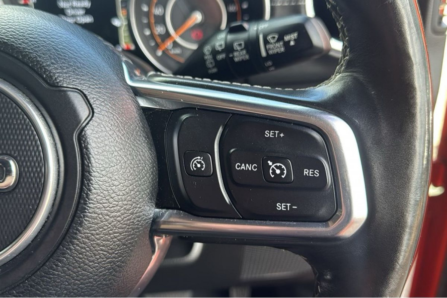 2018 Jeep Wrangler JK Overland SUV Image 19