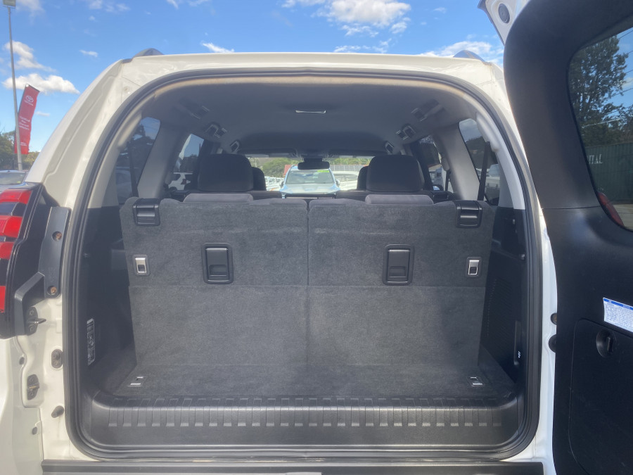 2018 Toyota LandCruiser Prado GDJ150R GXL SUV Image 20