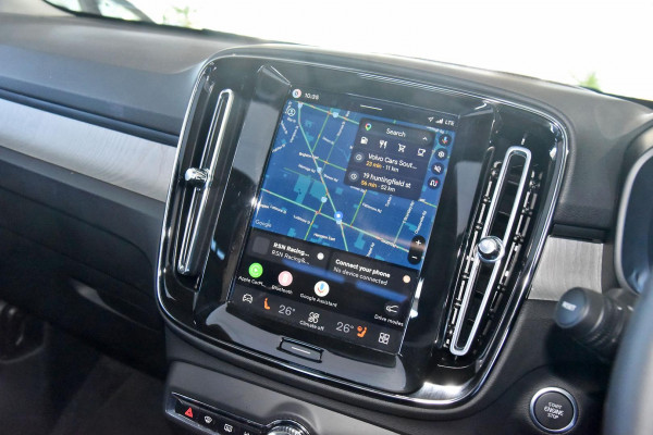2026 Volvo XC40 XZ Plus B4 SUV Image 16
