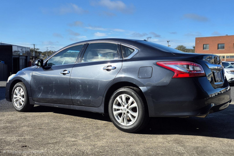 2016 Nissan Altima L33 ST Sedan Image 3